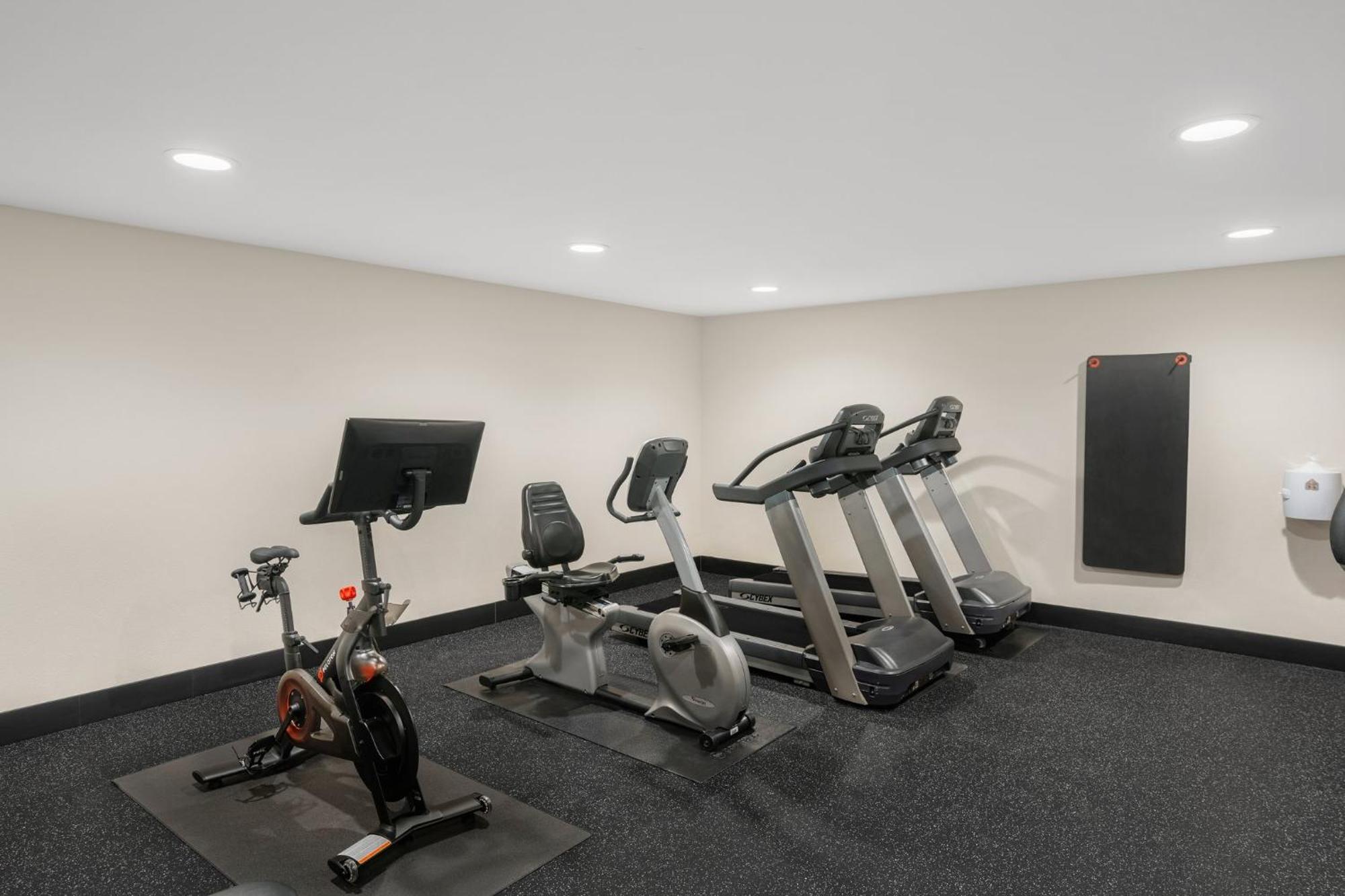 Hotel Express & By Ihg Hayward