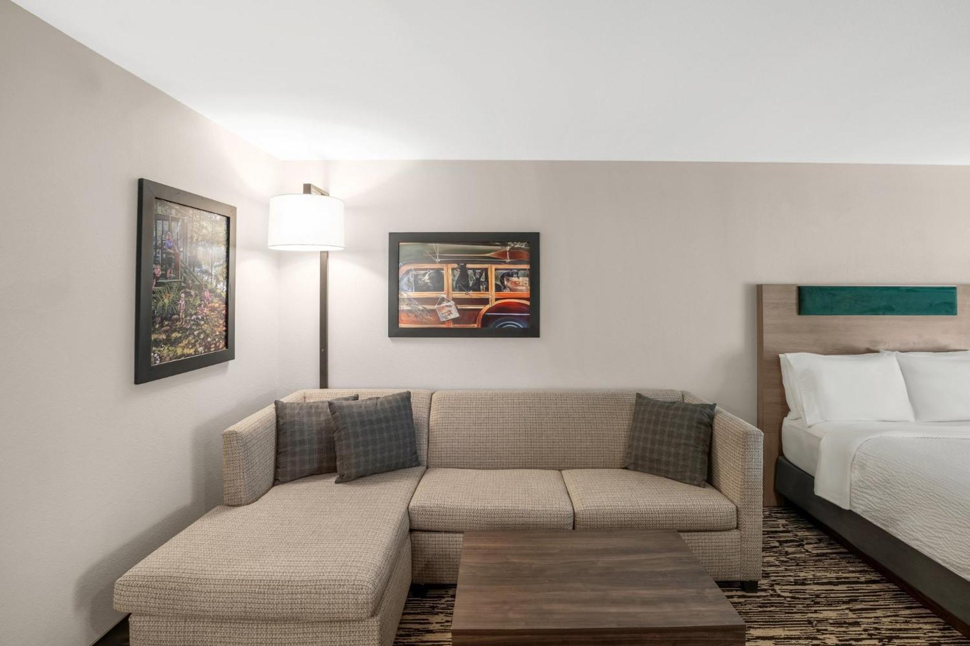 Hotel Express & By Ihg Hayward