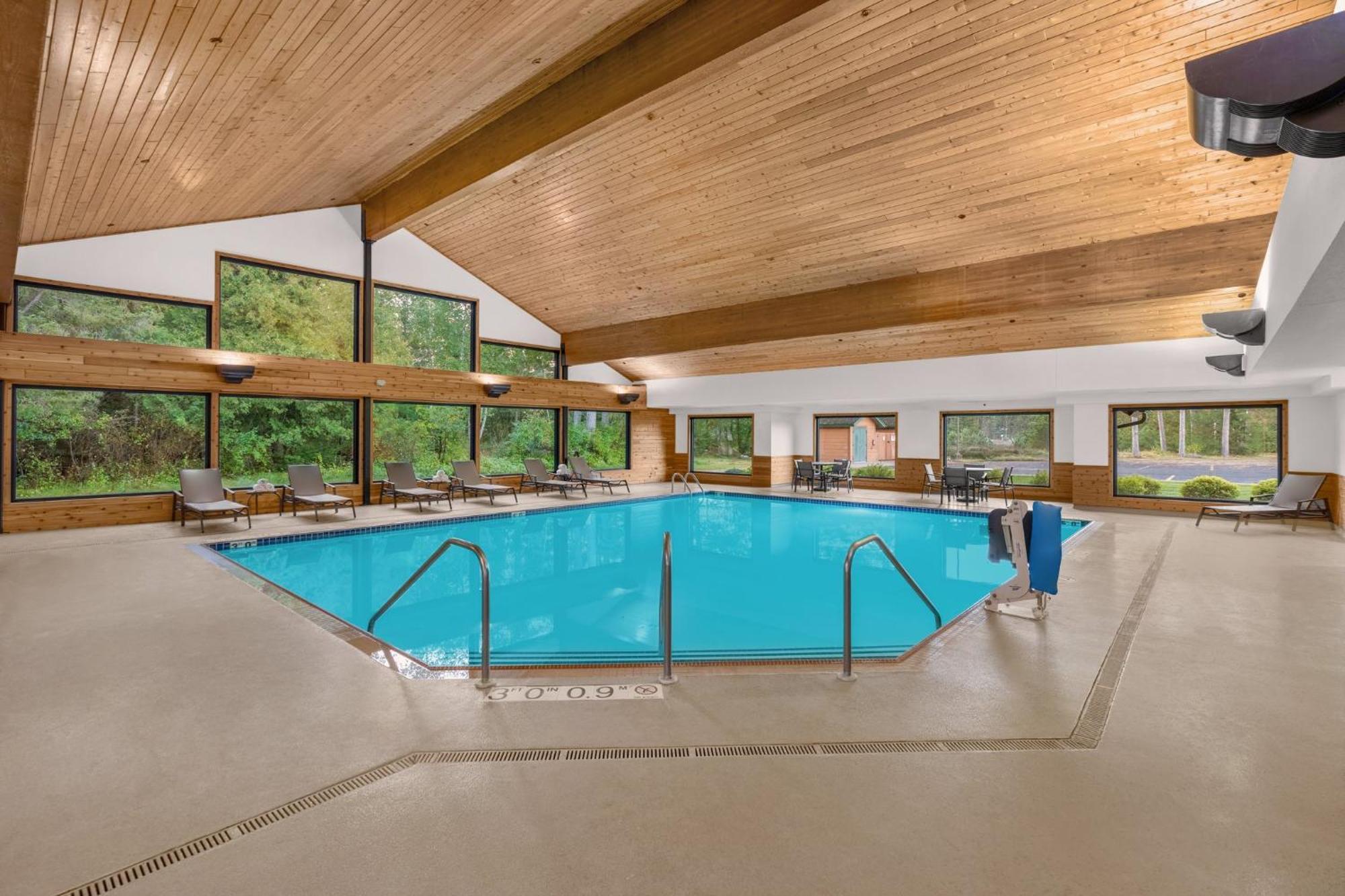 Express & By Ihg 3* Hayward